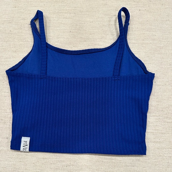 Perfect condition FIVE Tank! - Picture 2 of 8